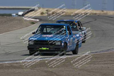 media/Sep-28-2025-24 Hours of Lemons (Sun) [[5dfe0e5f6e]]/12pm (Outside Grapevine)/